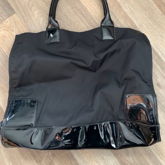 Tory Burch tote - Picture 3 of 6